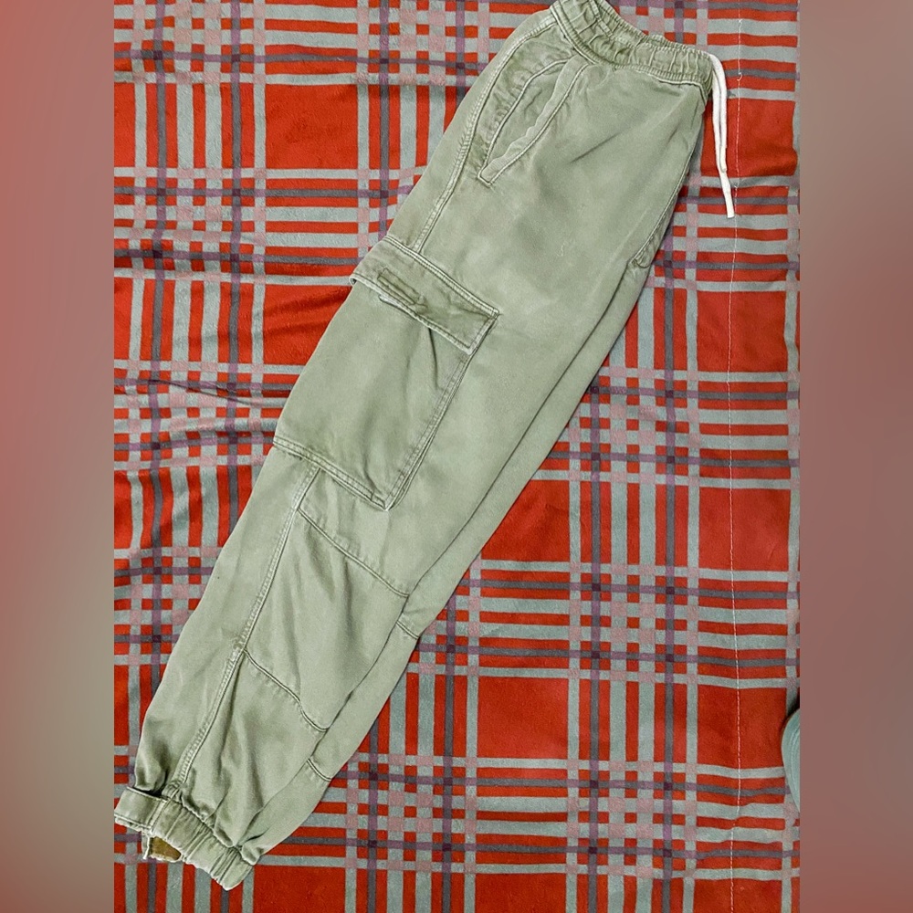 ZARA cargo pants, small size